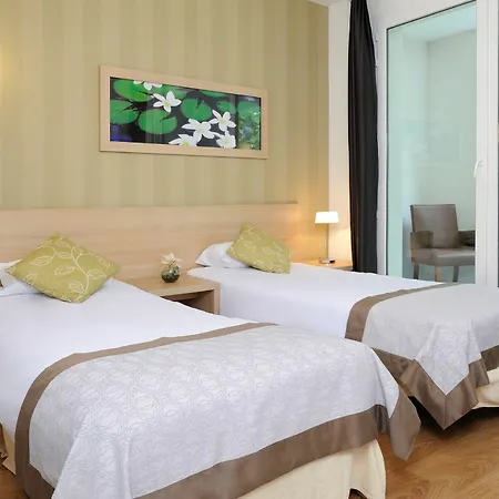 Residhome Ferrand Gergovia 3*