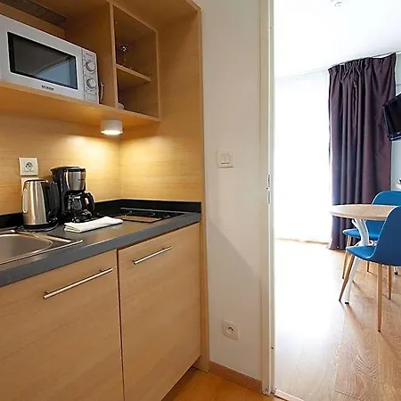 Residhome Ferrand Gergovia 3*