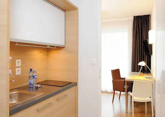 Residhome Ferrand Gergovia Lägenhetshotell Clermont-Ferrand