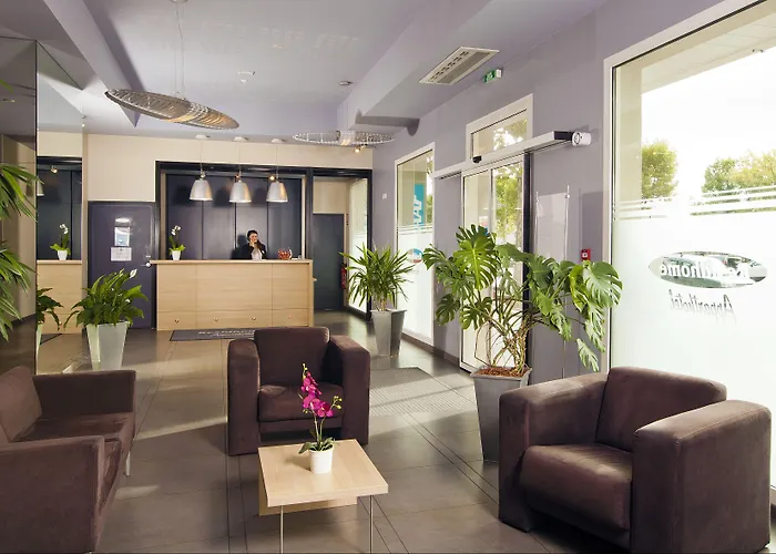 מלון דירות Residhome Ferrand Gergovia 3*