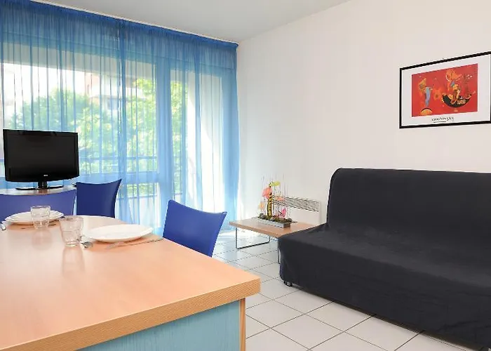 Residhome Ferrand Gergovia 3* קלרמונט-פרנד