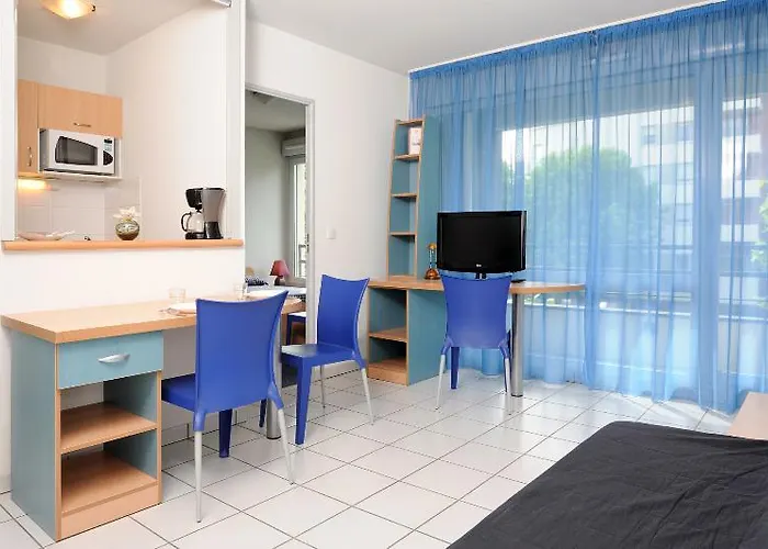 Residhome Ferrand Gergovia Lägenhetshotell Clermont-Ferrand